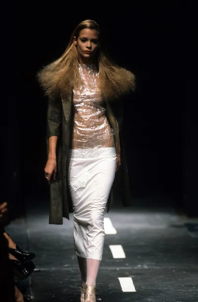 Look 10